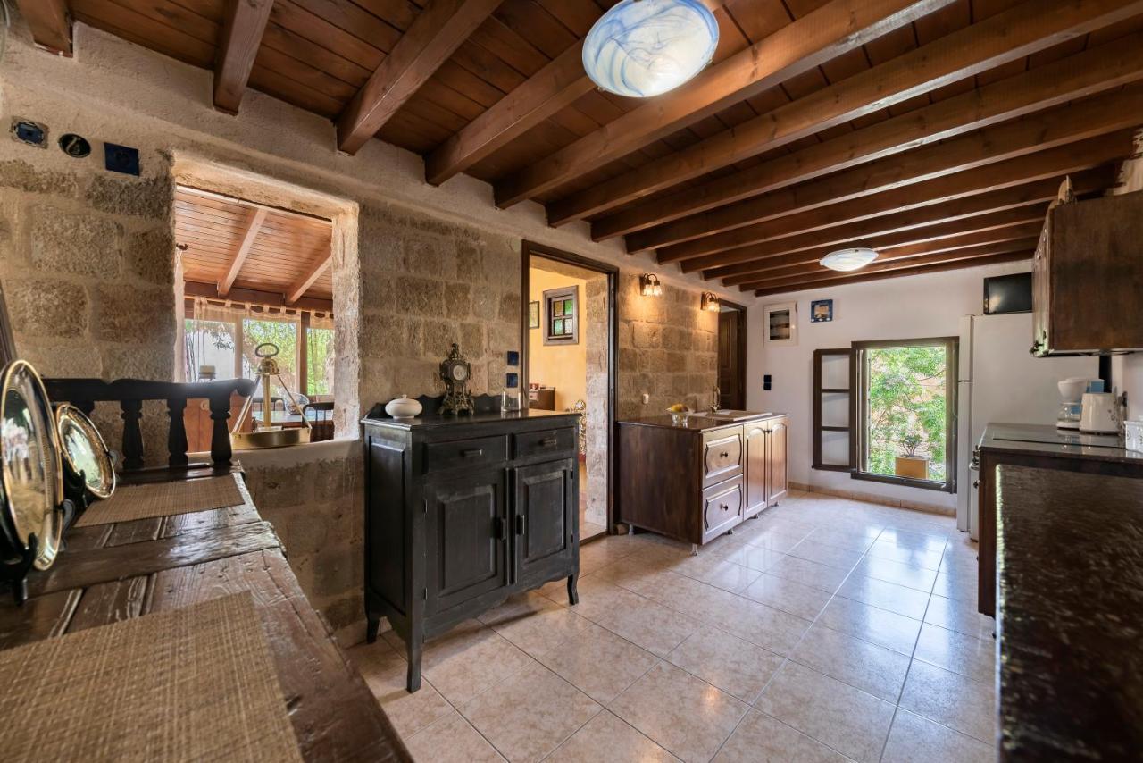 Secret Garden - Old Town Apartment Rhodes City Екстериор снимка